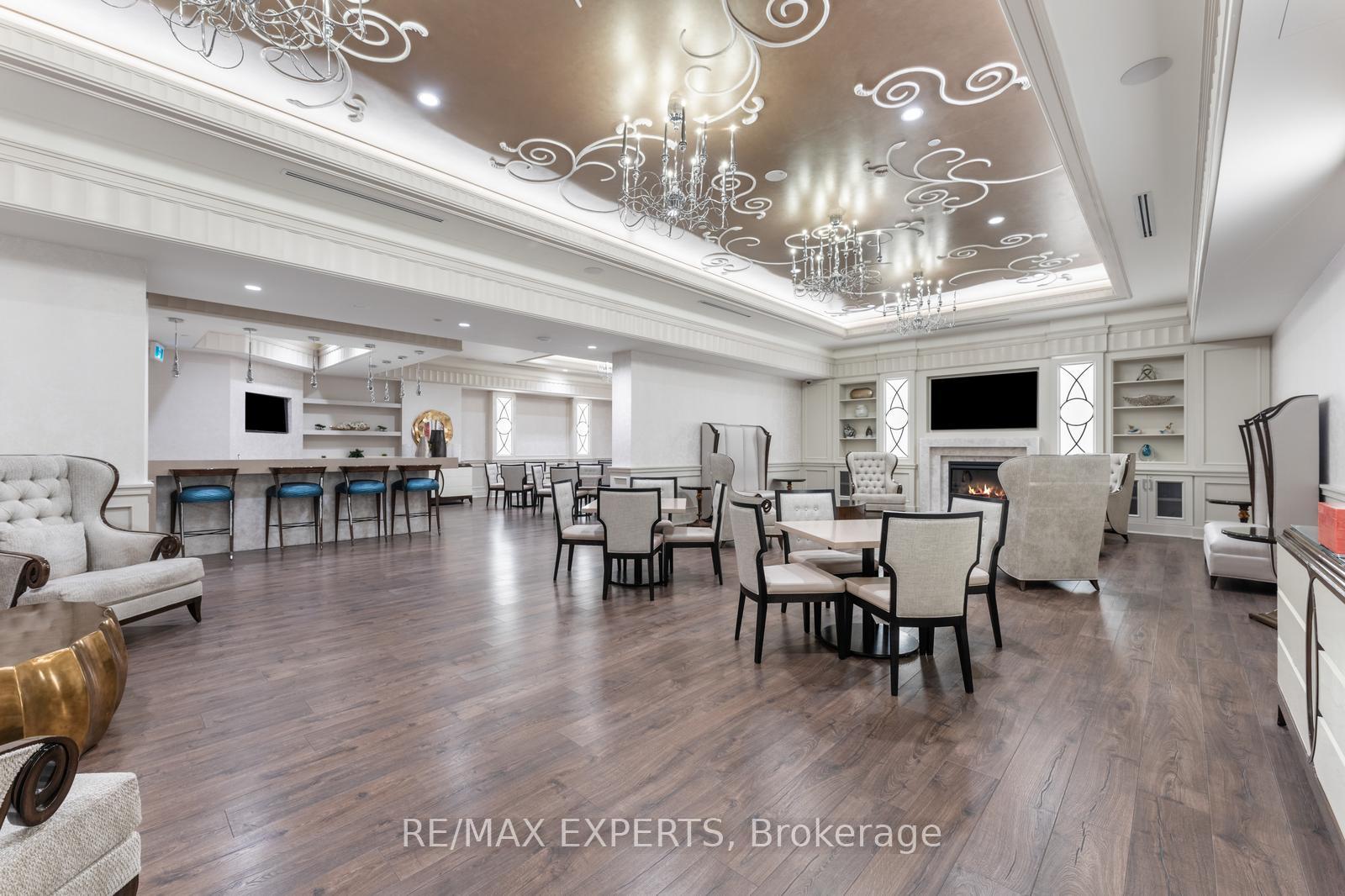 1 Bedroom Condo at 9075 Jane, Vaughan For sale