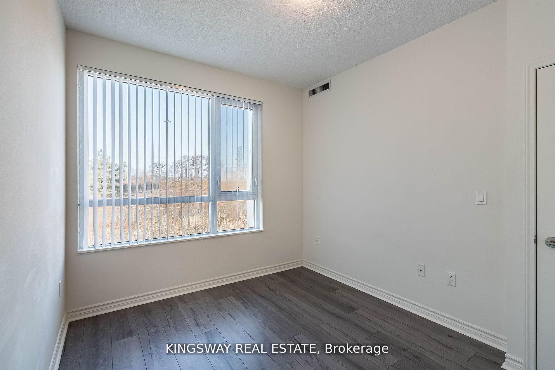 #217 – 349 RATHBURN Road, Mississauga, ON L5B 0G9