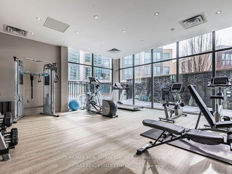 4 Bedrooms Condo at 120 Little Creek,  Mississauga For sale