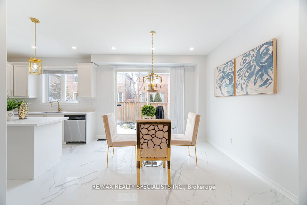 31 Enford Crescent
