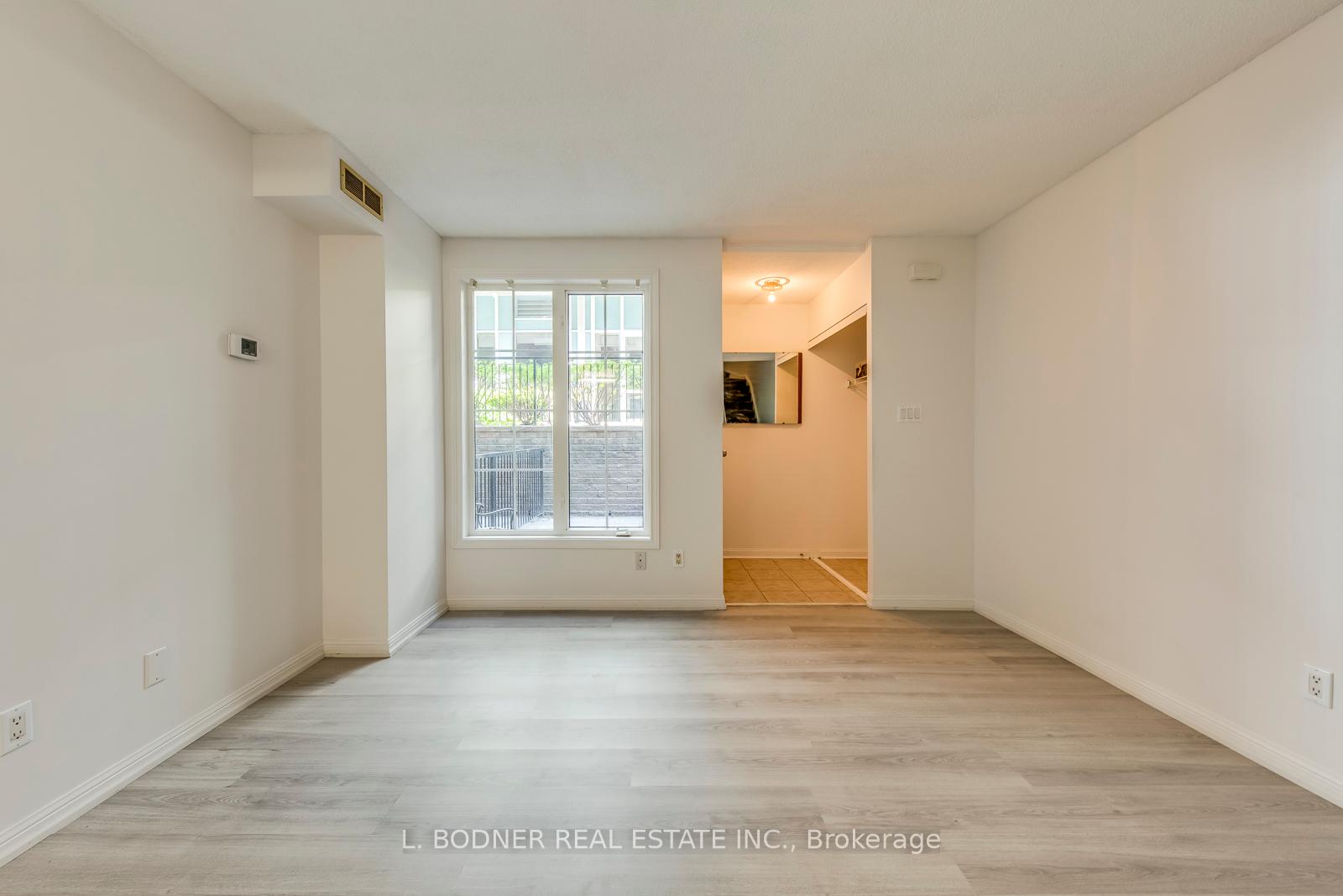 1 Bedroom Condo at 70 Douro, Toronto For sale