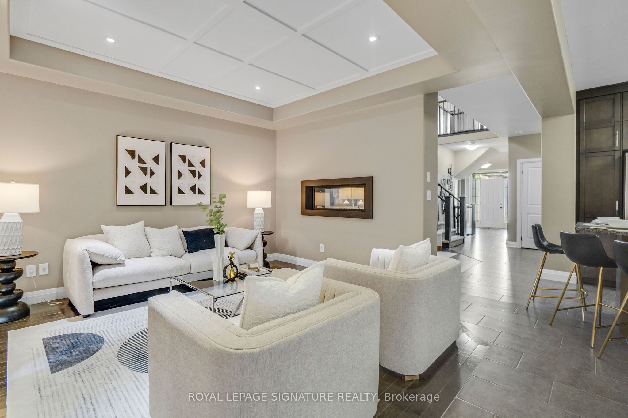 593 Pinery Trail
