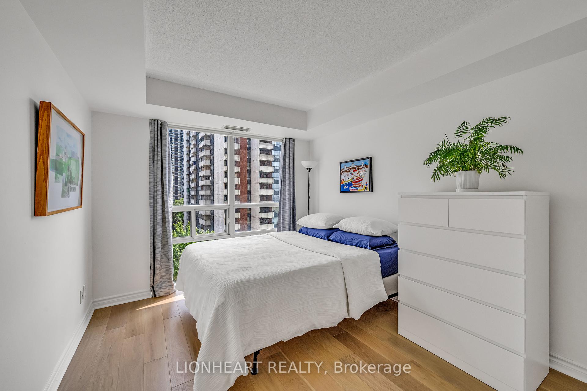 1 Bedroom Condo at 5 Michael Power, Toronto For sale