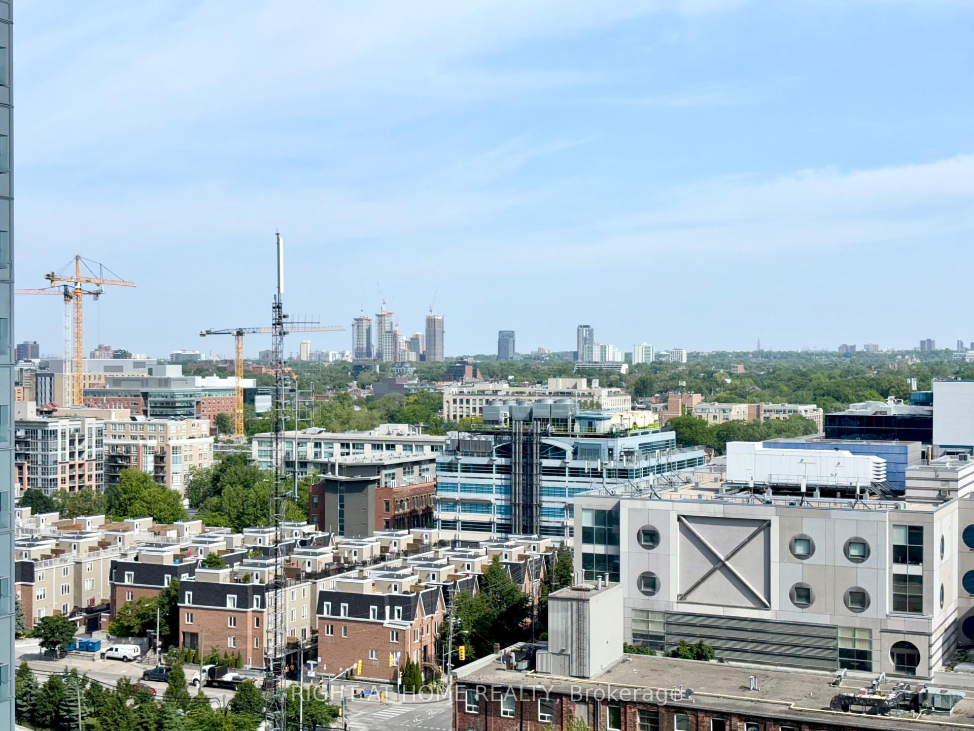 2 Bedrooms Condo at 50 Ordnance, Toronto For sale