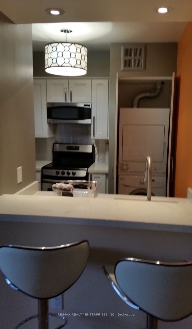 1055 Bay Street, #Ph14