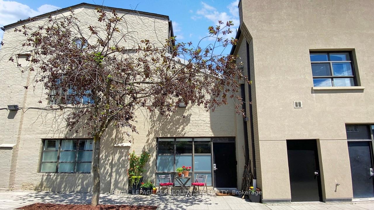 2 Bedrooms Condo at 284 St Helens, Toronto For sale