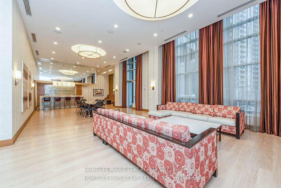 2 Bedrooms Condo at 100 Harrison Garden, Toronto For sale