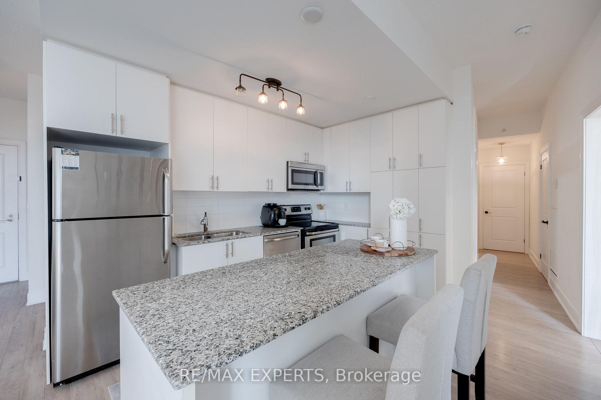 3 Bedrooms Condo at 36 Via Bagnato, Toronto For sale
