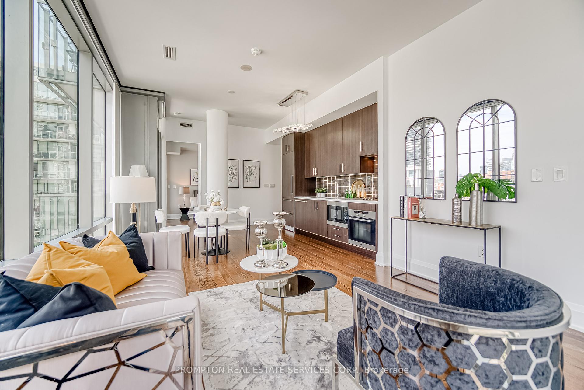 2 Bedrooms Condo at 39 Queens, Toronto For sale