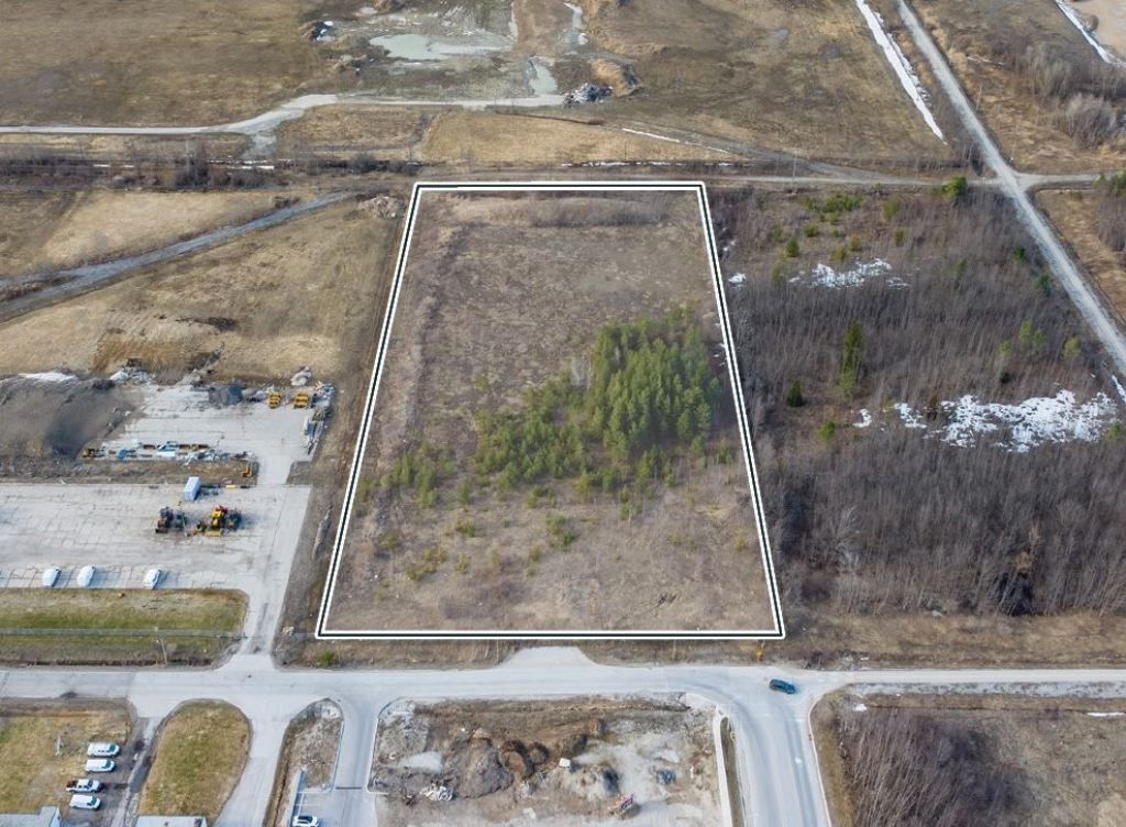 Pt Lt 8 17th Street Owen Sound Ontario N4K 1Z4