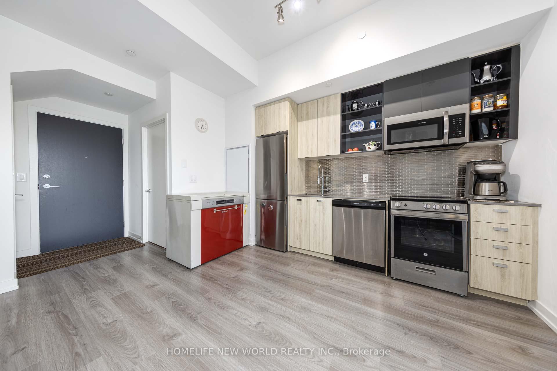 2 Bedrooms Condo at 10 De Boers,  Toronto For sale