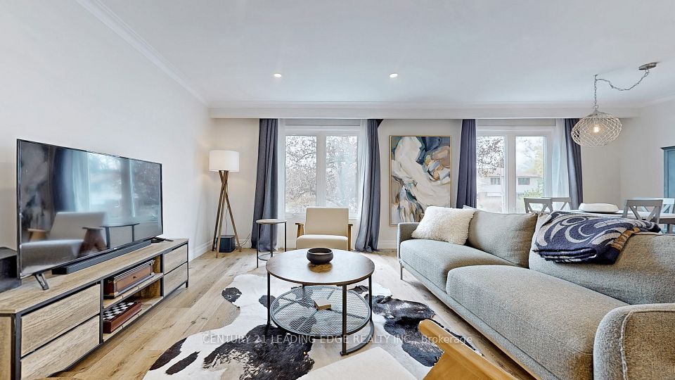 4 Hamilton Hall Drive, Markham, ON L3P 2P2