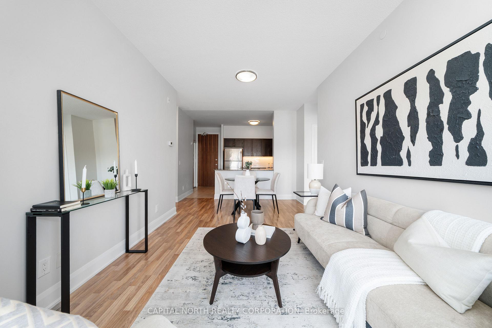2 Bedrooms Condo at 4700 Highway 7, Vaughan For sale