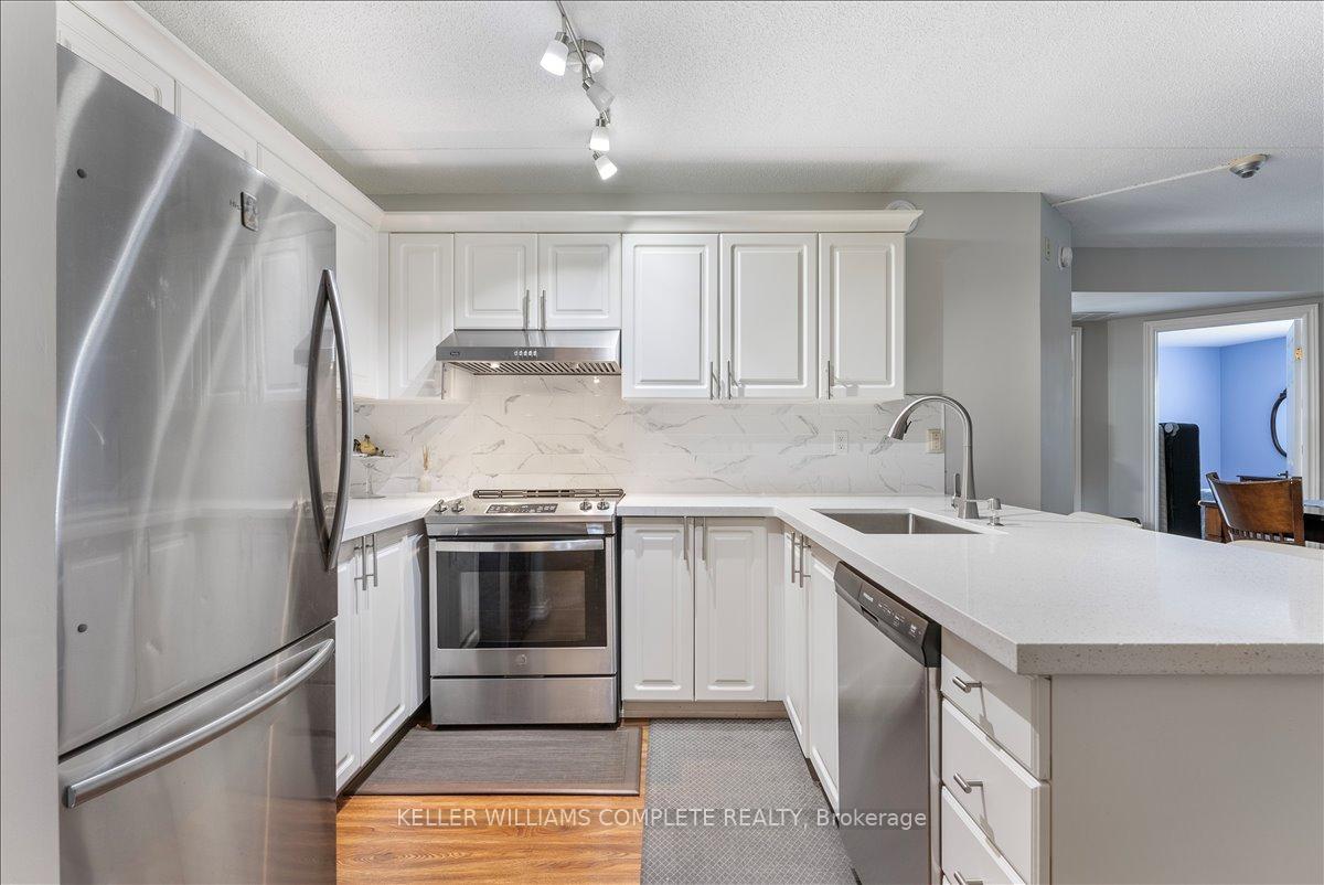 2 Bedrooms Condo at 2010 CLEAVER,  Burlington For sale