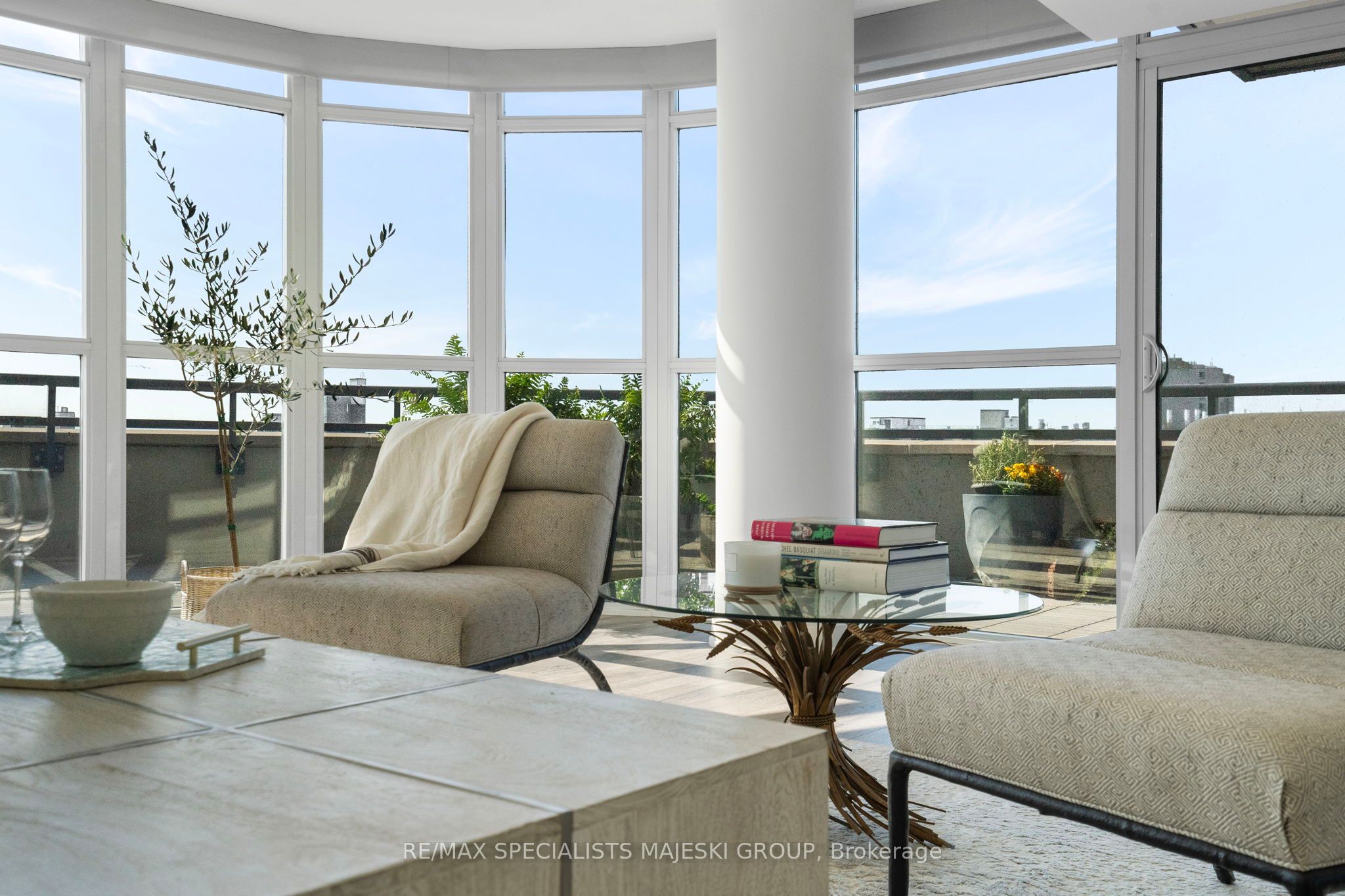 11 Superior Avenue, #706