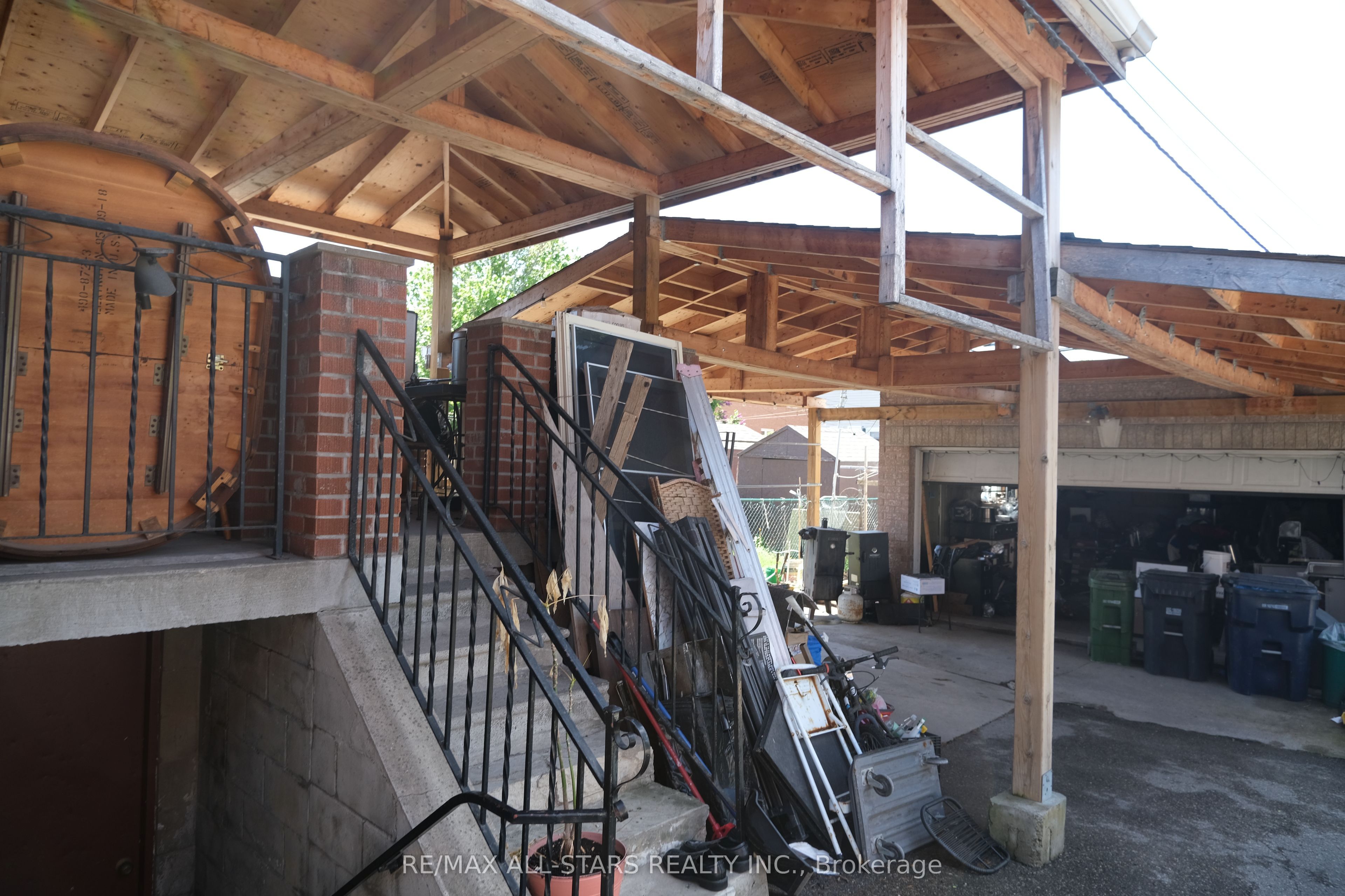 626 Caledonia Road