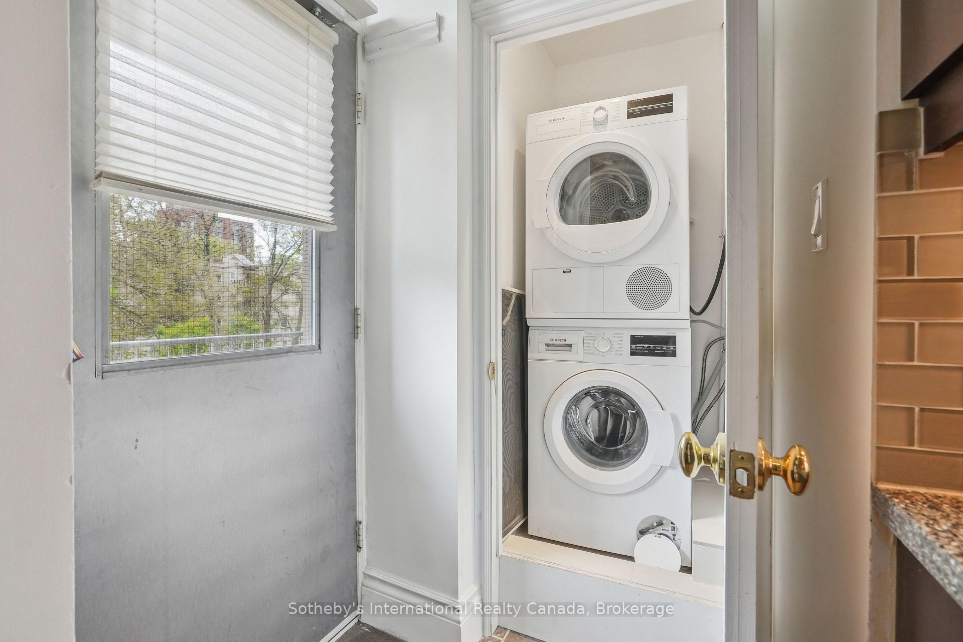 2 Bedrooms Condo at 35 Duke, Hamilton For sale