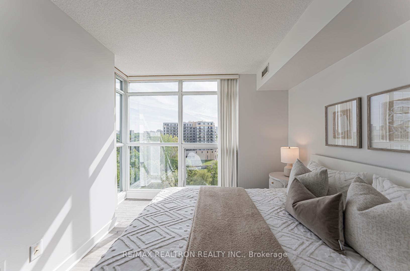 3 Bedrooms Condo at 29 Singer, Toronto For sale