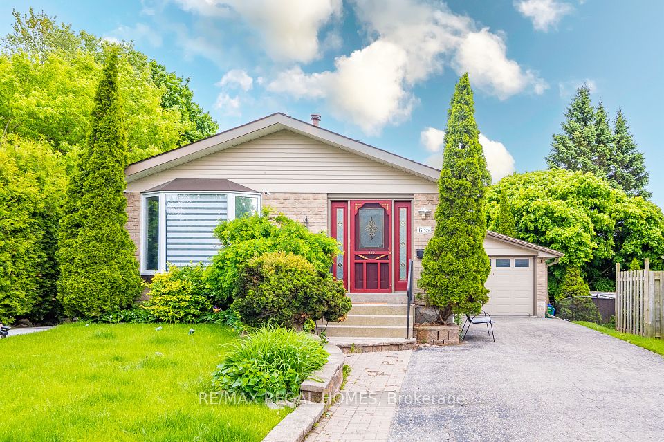 635 Capilano