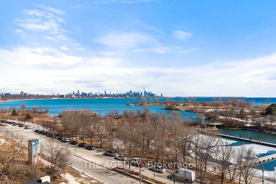 20 Shore Breeze Drive
