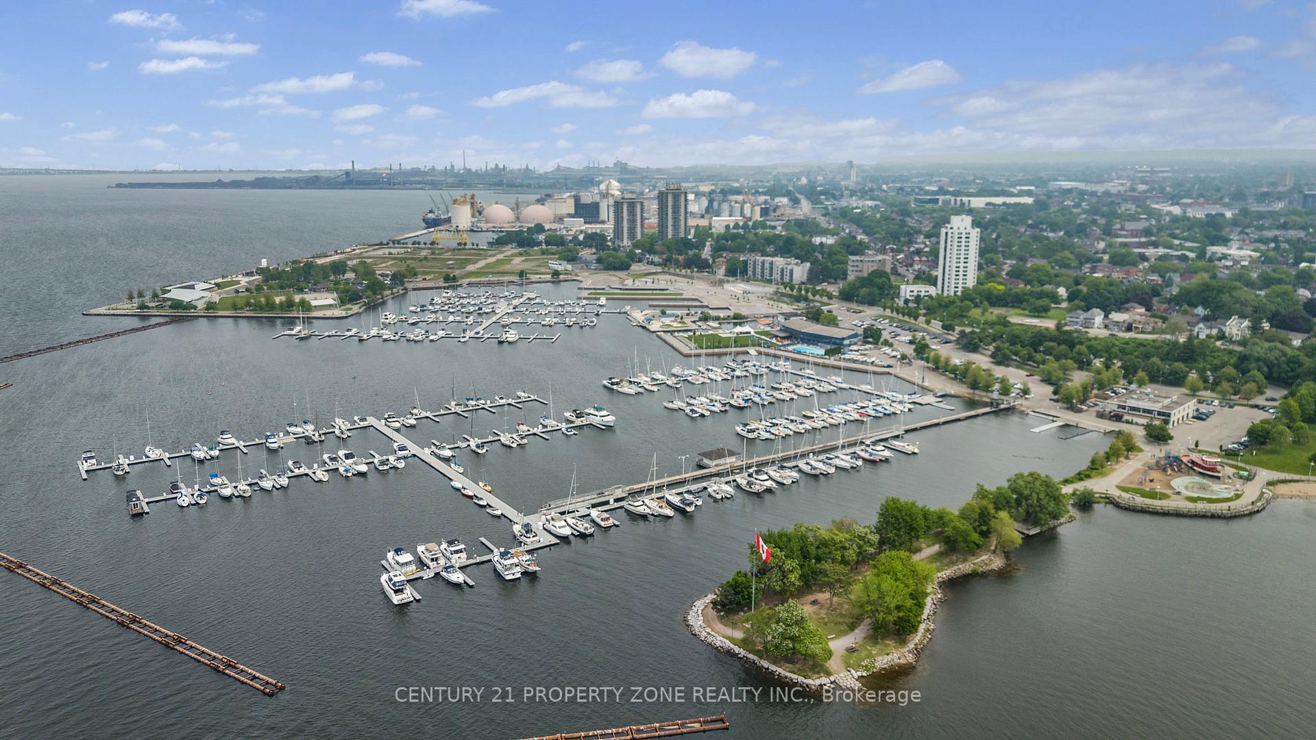 2 Bedrooms Condo at 482 James, Hamilton For sale
