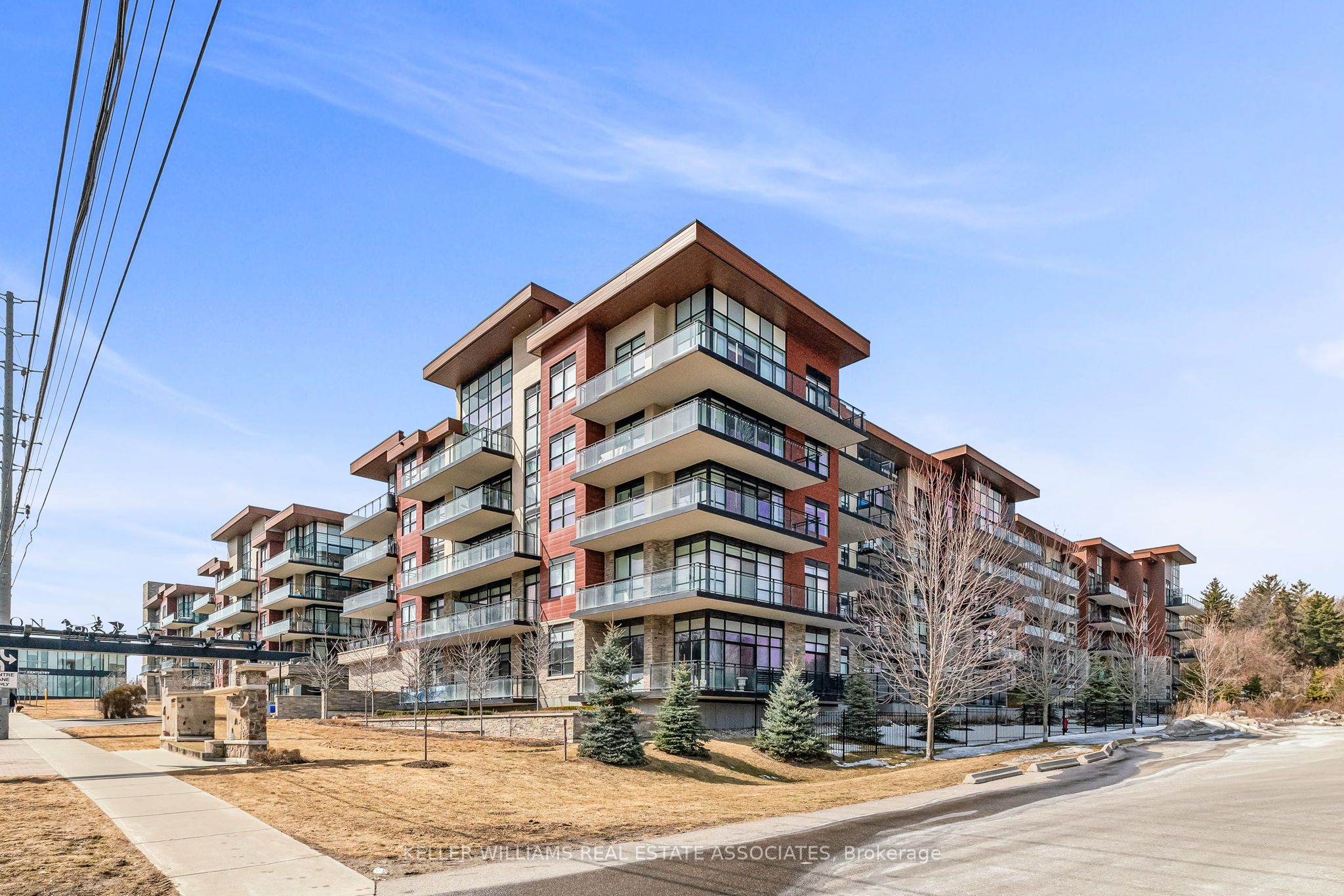 1575 Lakeshore Road W, #231