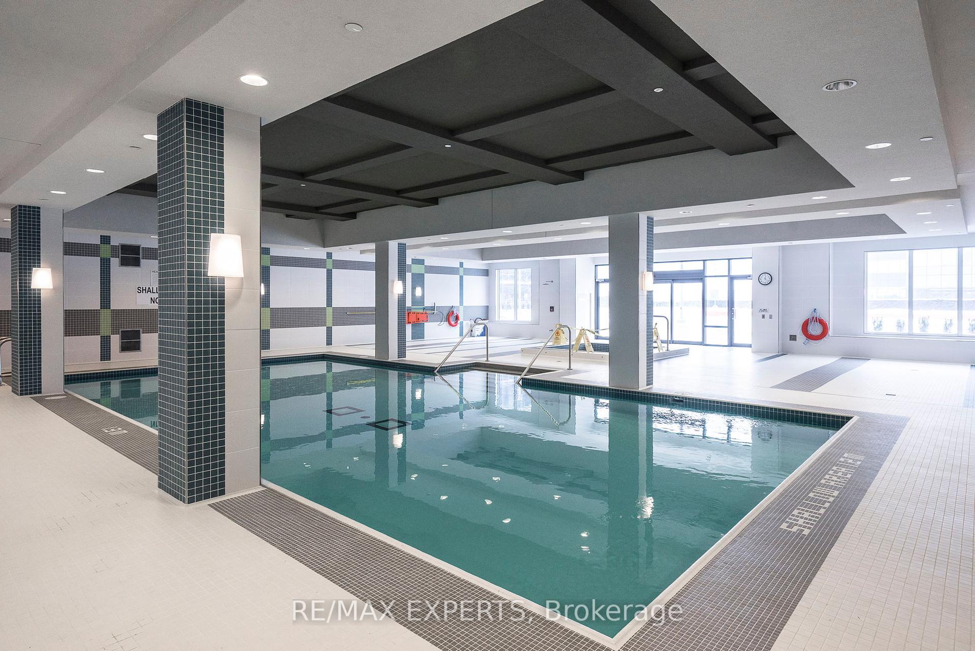 2 Bedrooms Condo at 3700 Highway 7, Vaughan For sale