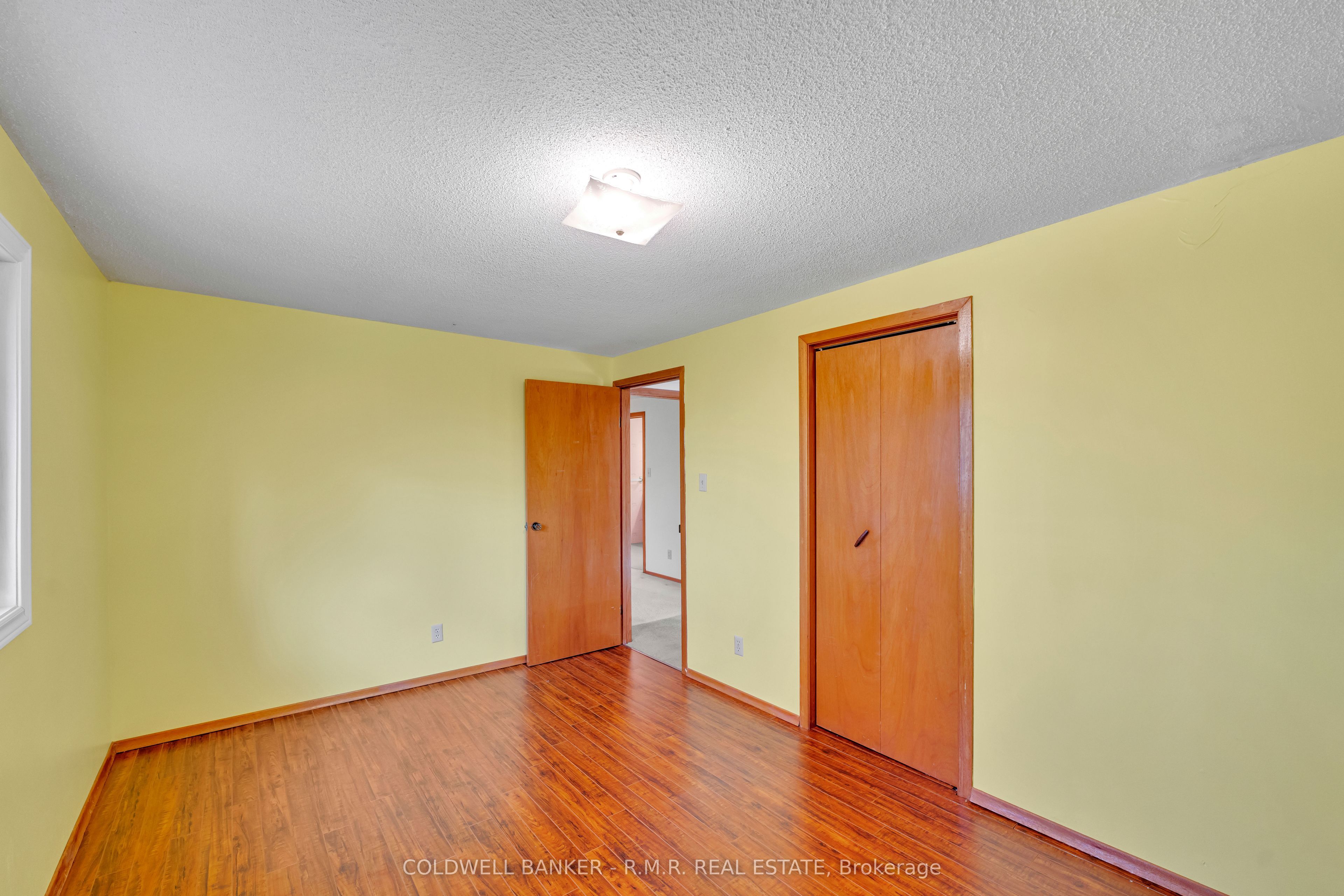 86 Twyn Rivers Drive