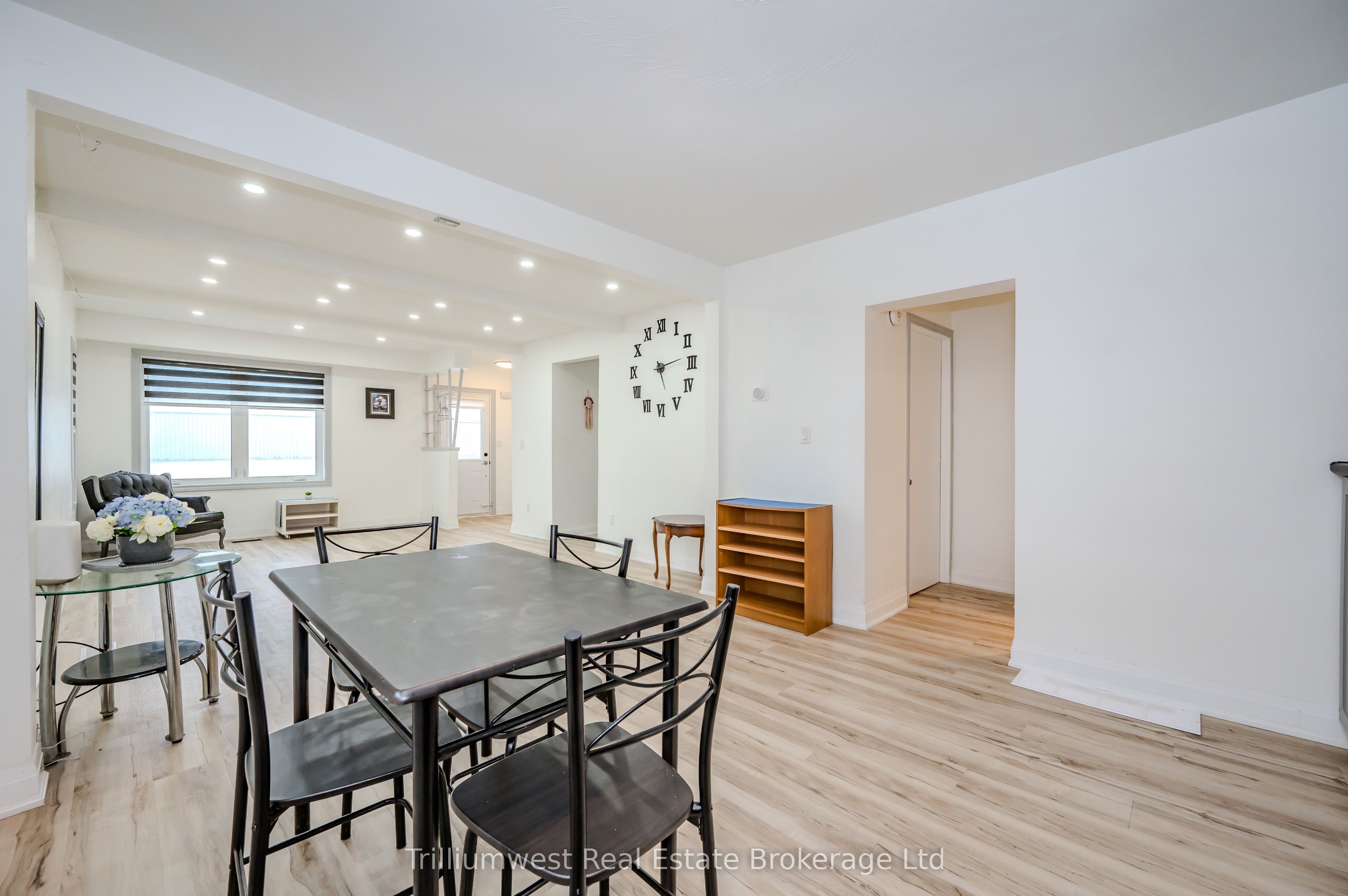 251 Victoria Road, Guelph, ON N1E 5P9