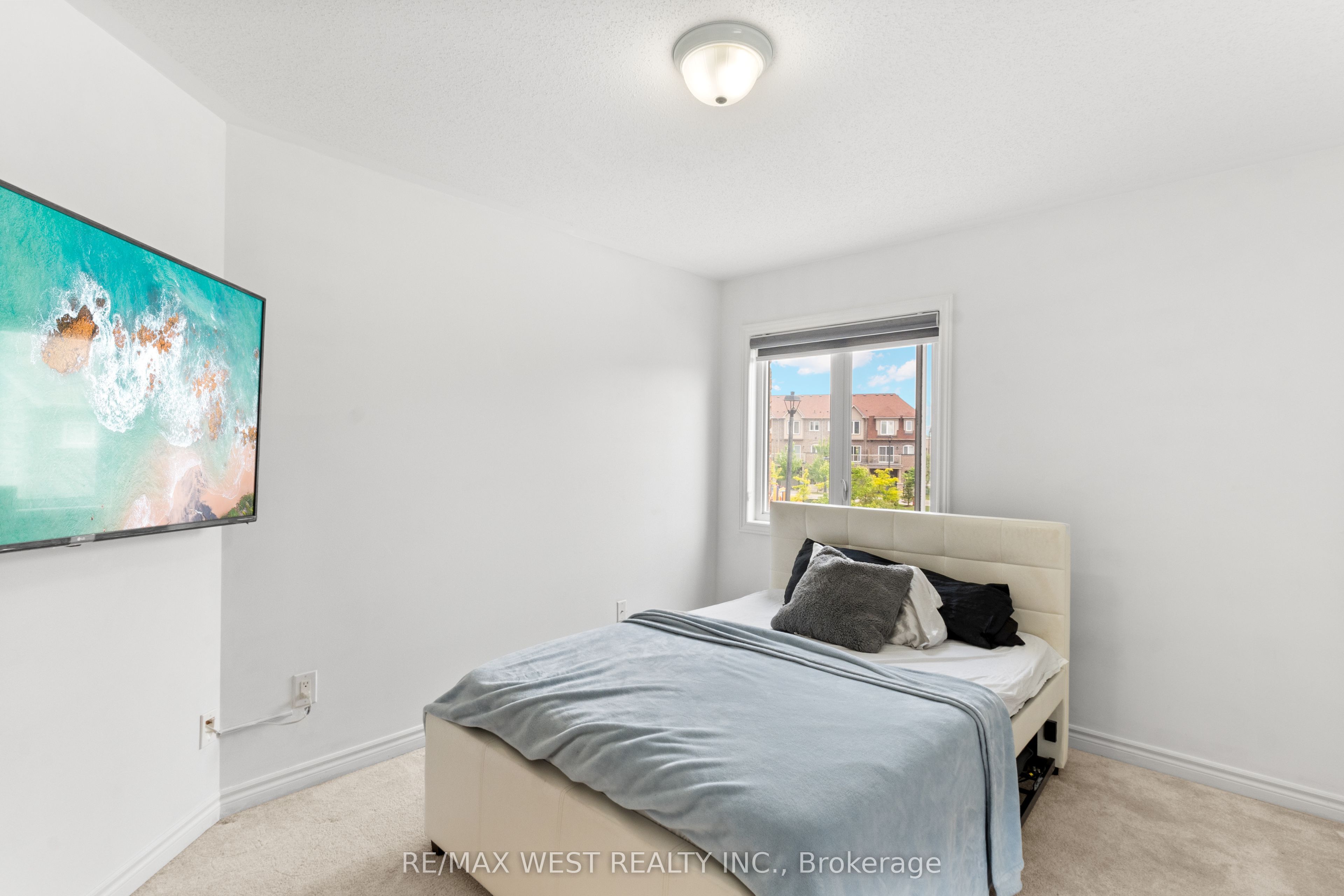 50 Edinburgh Drive, #72