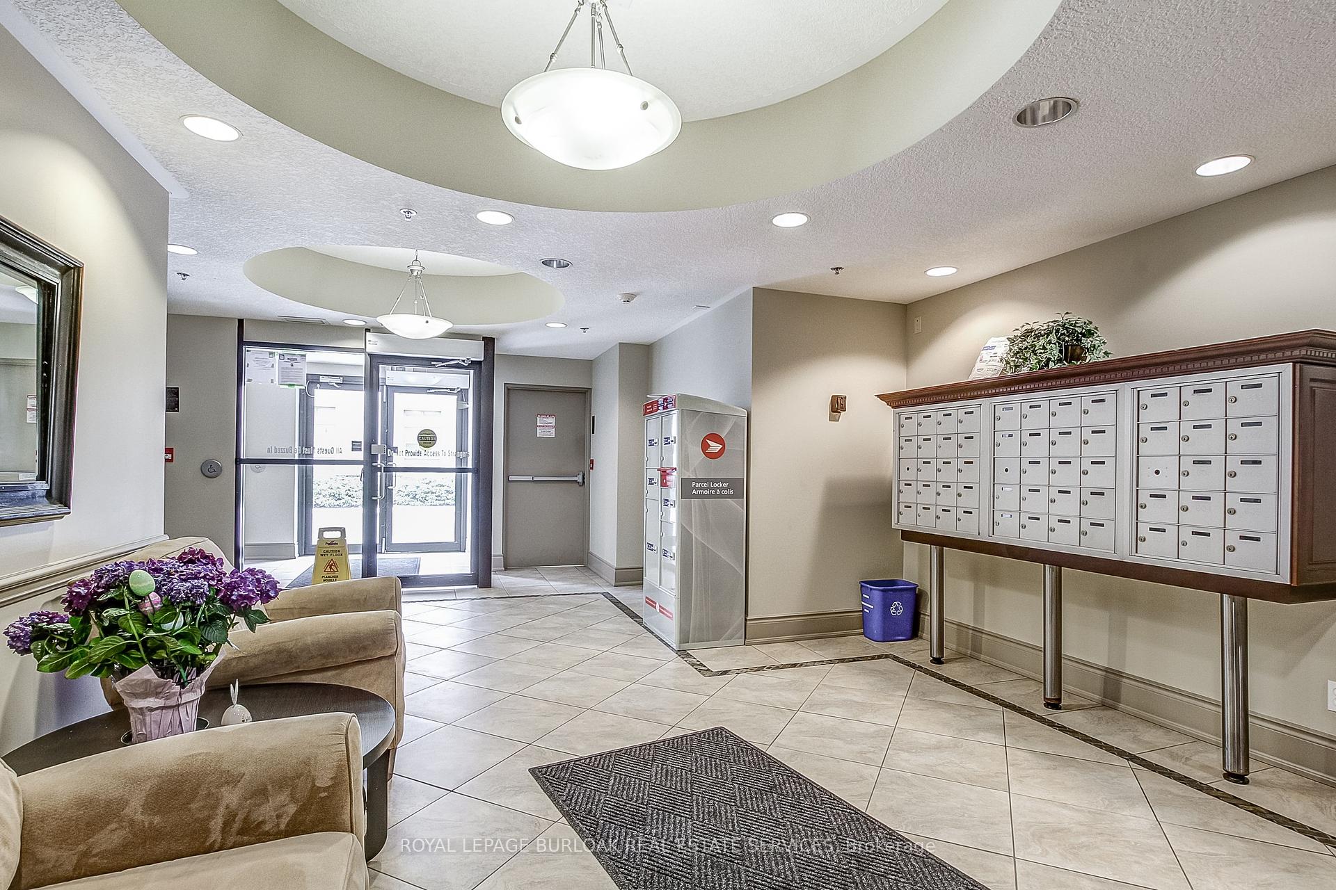 1 Bedroom Condo at 47 Caroline,  Hamilton For sale