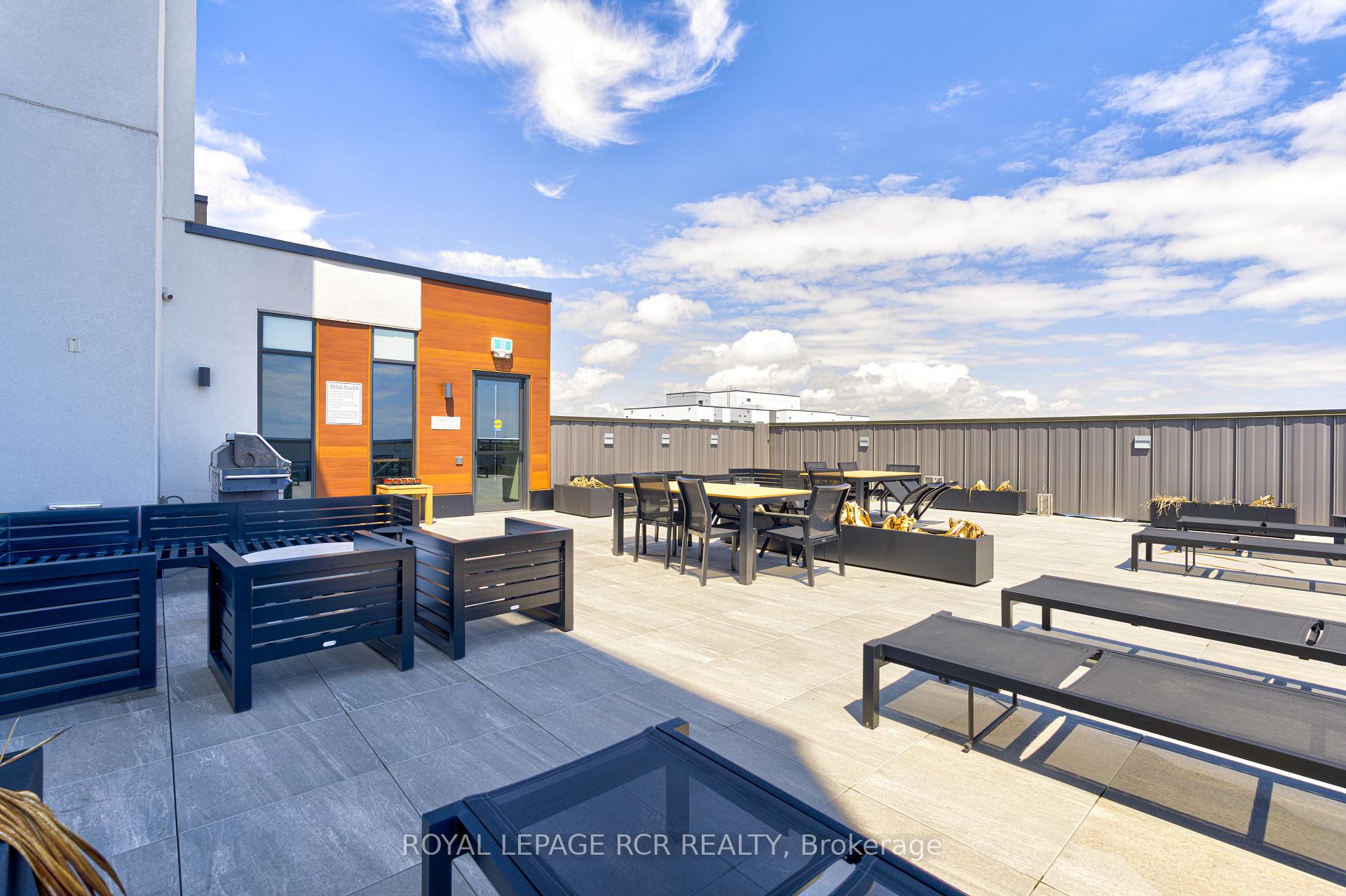 1 Bedroom Condo at 95 Dundas, Oakville For sale