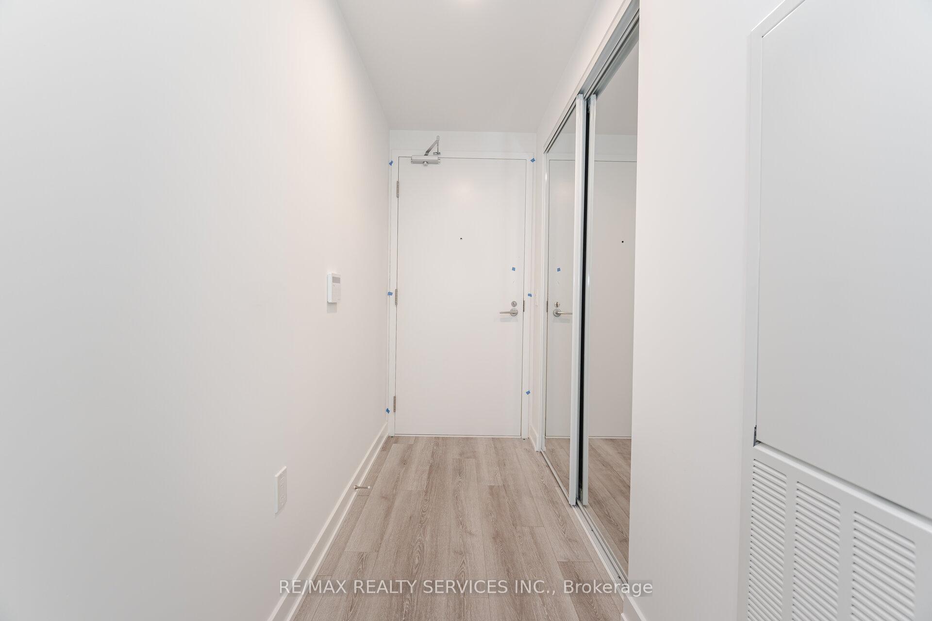 1 Bedroom Condo at 230 Simcoe, Toronto For sale