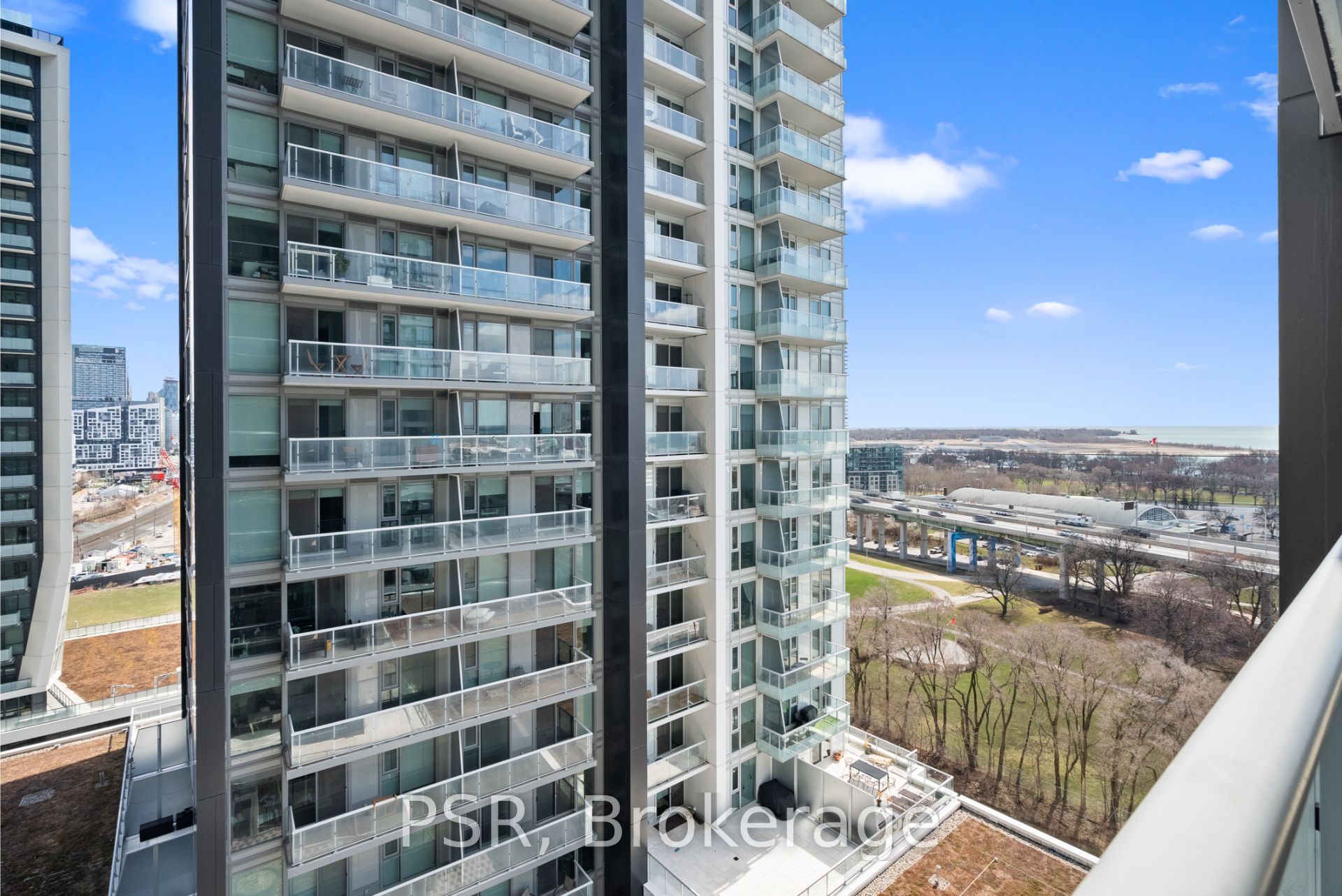 25 Ordnance Street, #1402