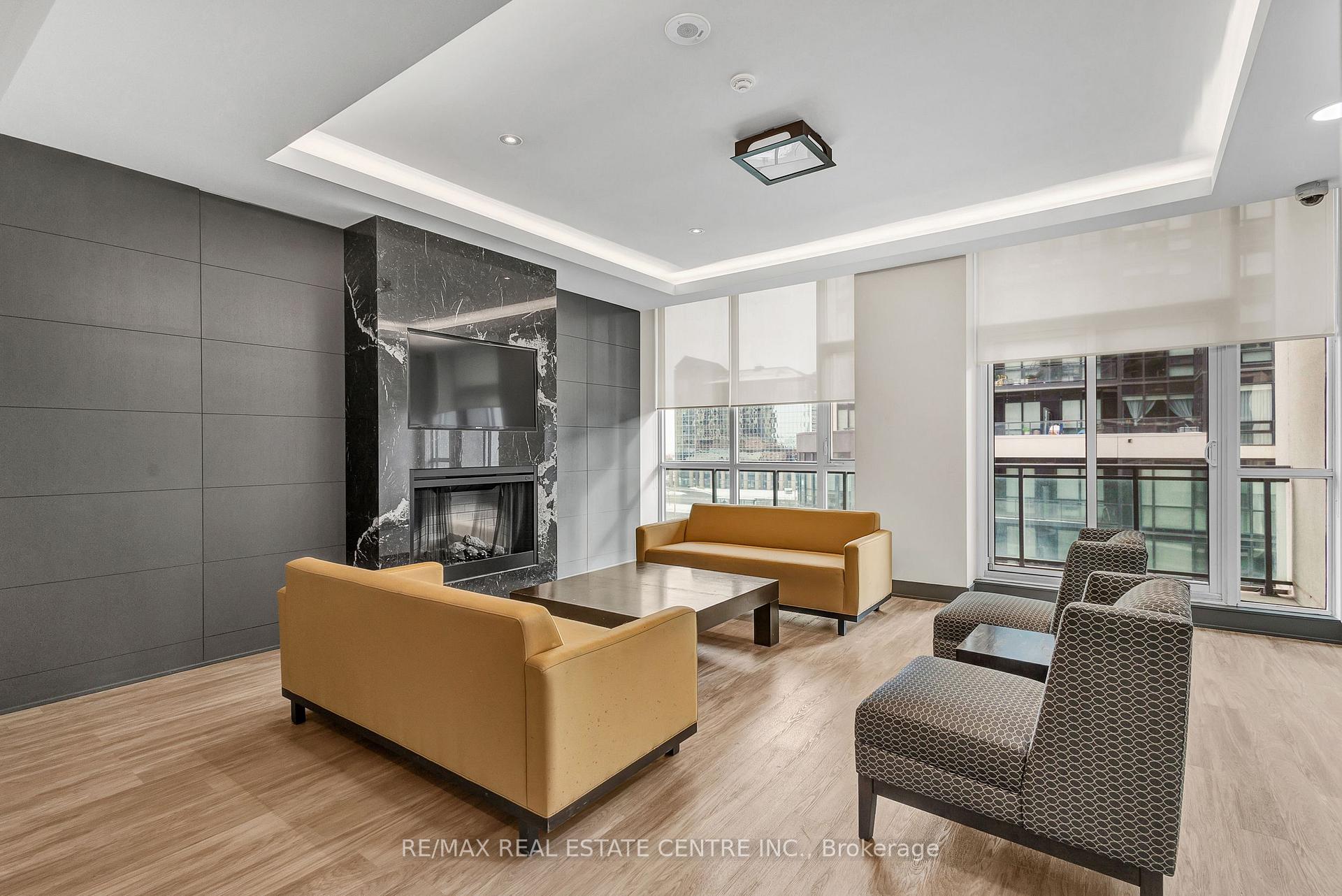 1 Bedroom Condo at 4099 Brickstone, Mississauga For sale