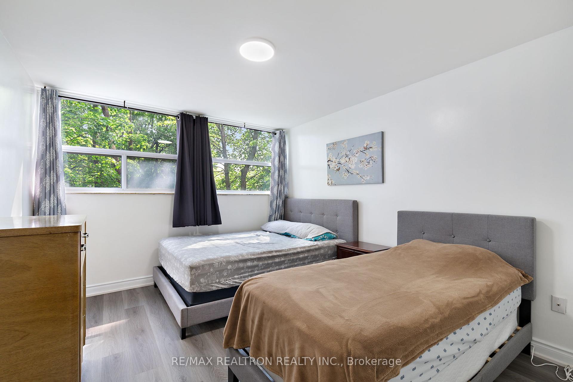 1 Bedroom Condo at 3555 Bathurst, Toronto For sale