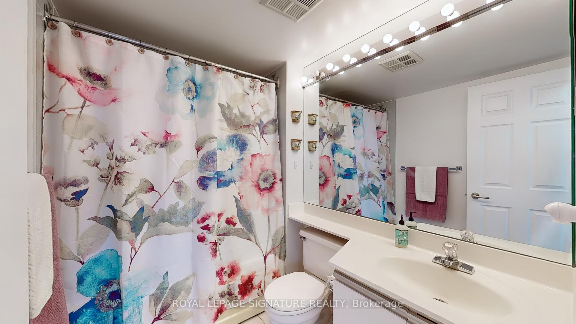 2 Bedrooms Condo at 3605 Kariya, Mississauga For sale