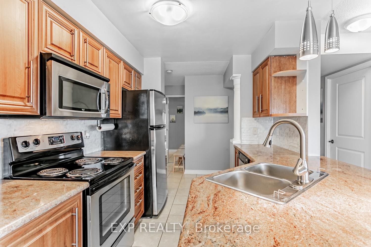 2 Bedrooms Condo at 872 Sheppard, Toronto For sale