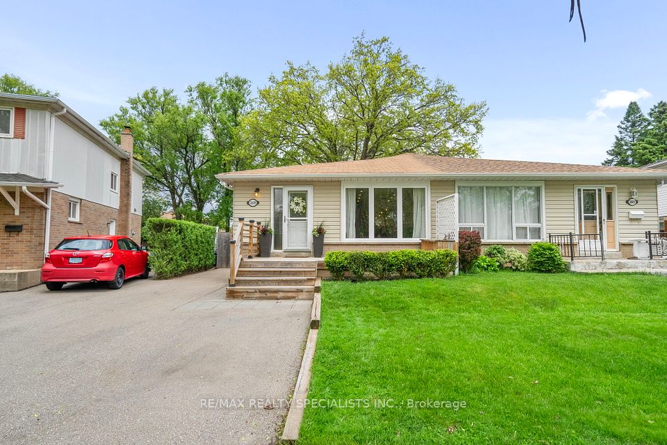 2609 Altadena Court, Mississauga, ON L5K 1G1