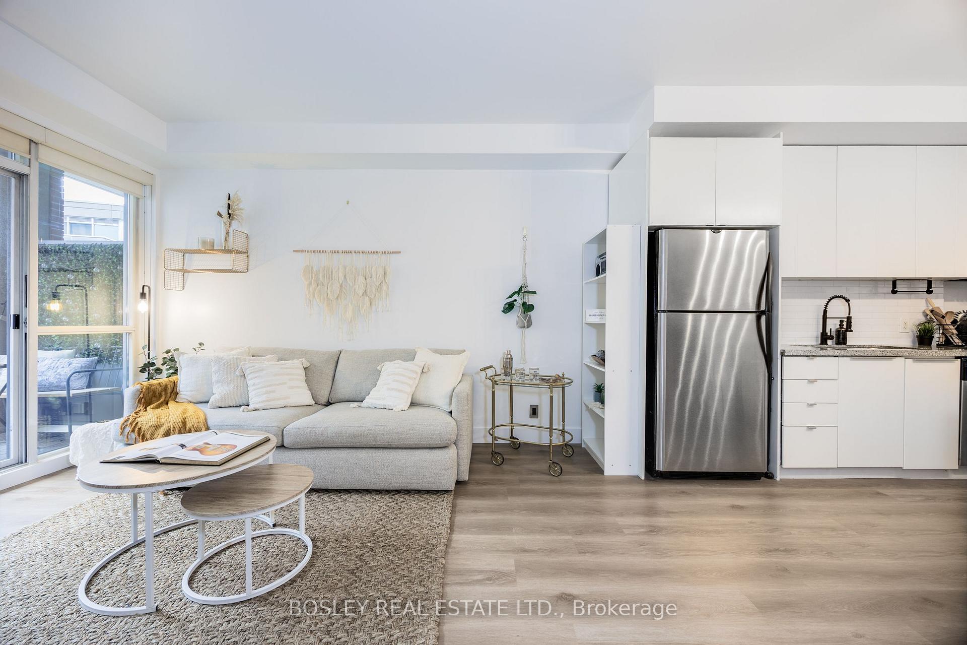 1 Bedroom Condo at 1 Shaw, Toronto For sale