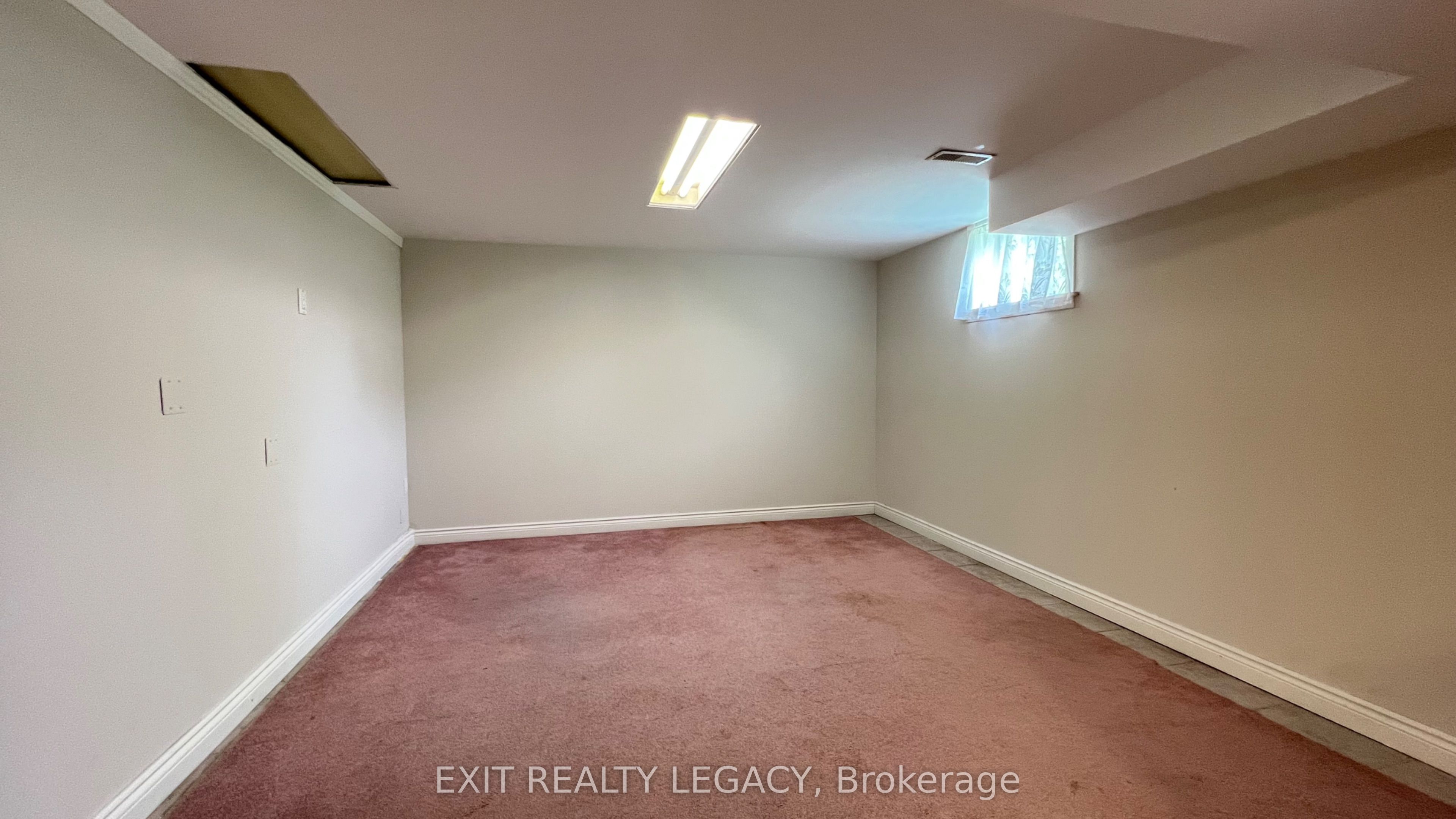 89 Bond Crescent