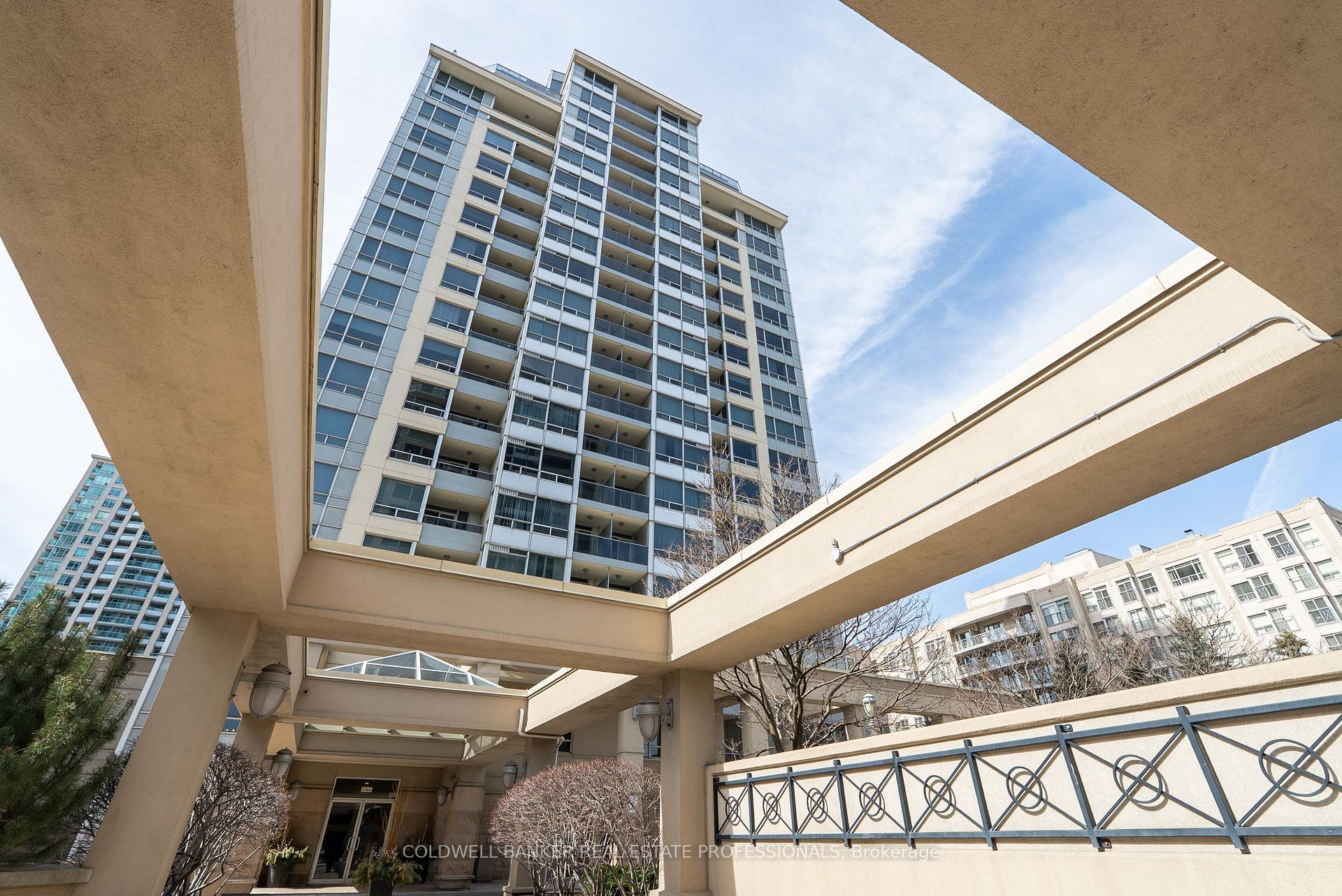 2 Bedrooms Condo at 2 Rean, Toronto For sale