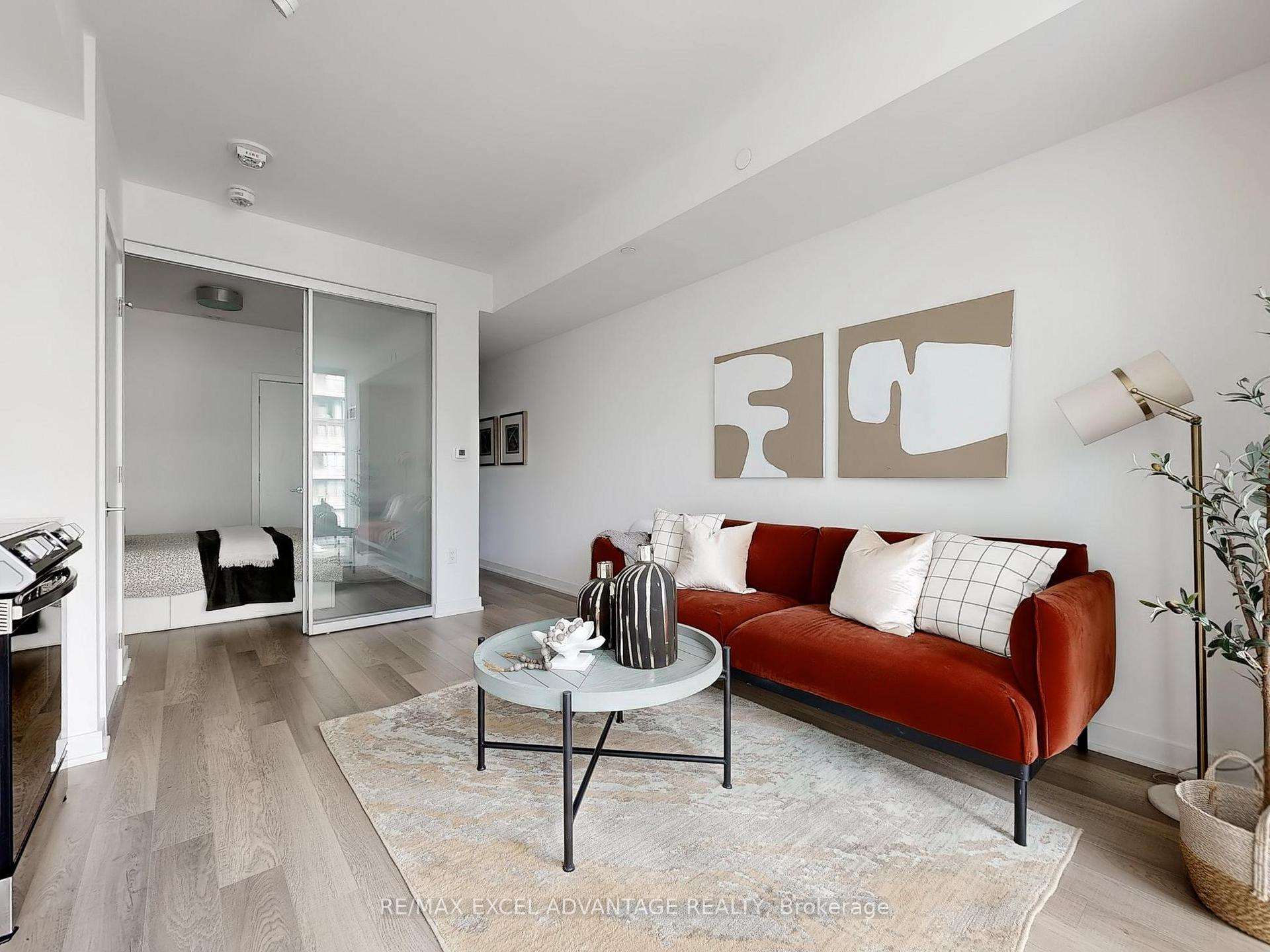2 Bedrooms Condo at 357 King, Toronto For sale