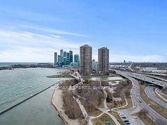 1928 Lakeshore Boulevard 4203