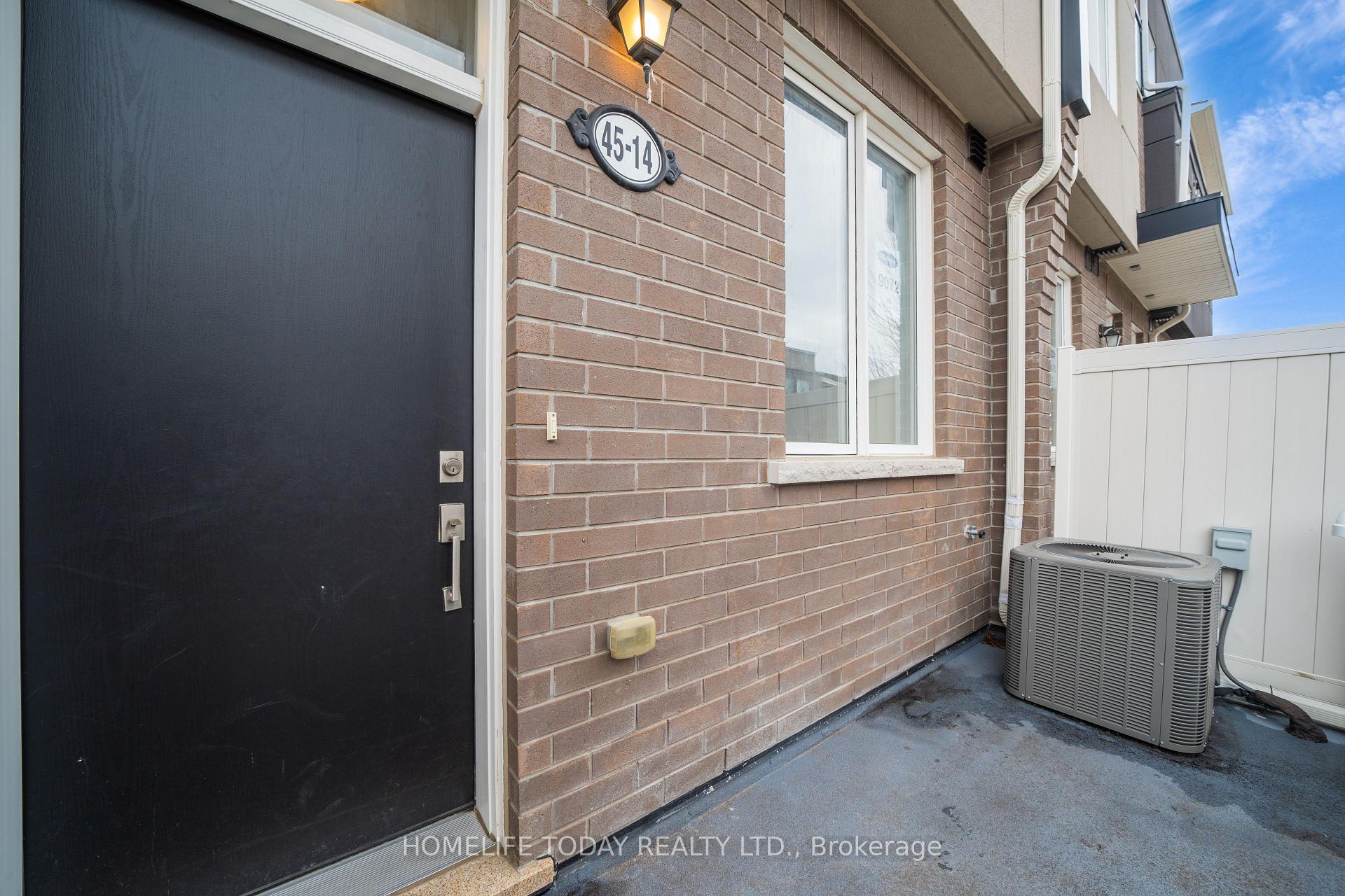 3 Bedrooms Condo at 45 Heron Park, Toronto For sale