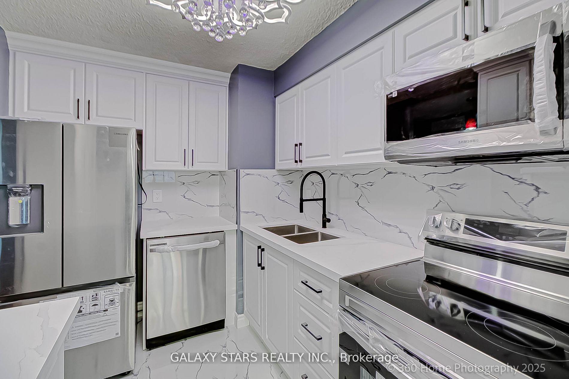 1 Bedroom Condo at 10 Tapscott,  Toronto For sale