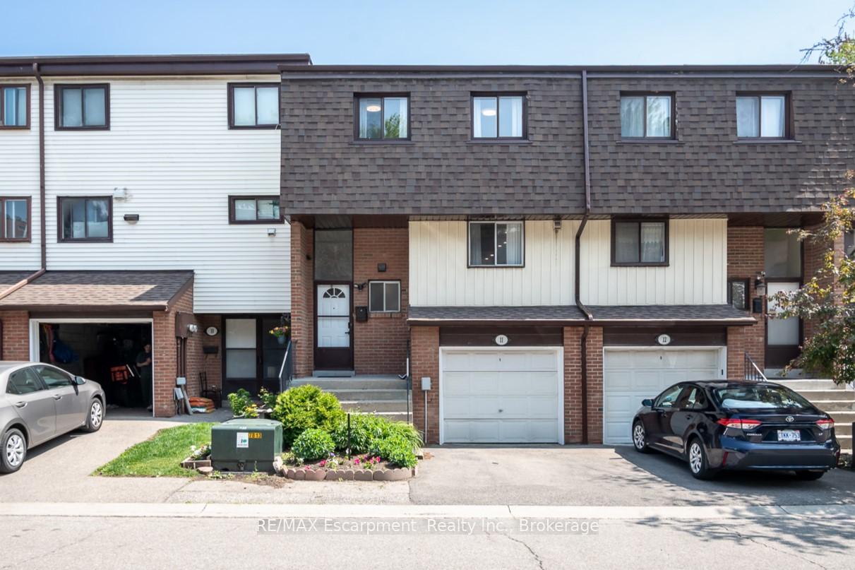 5 Bedrooms Condo at 180 Mississauga Valley, Mississauga For sale
