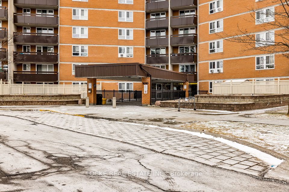 #918 - 2020 Jasmine Crescent, BeaconHillNorthSouthandArea, ON K1J 8K5