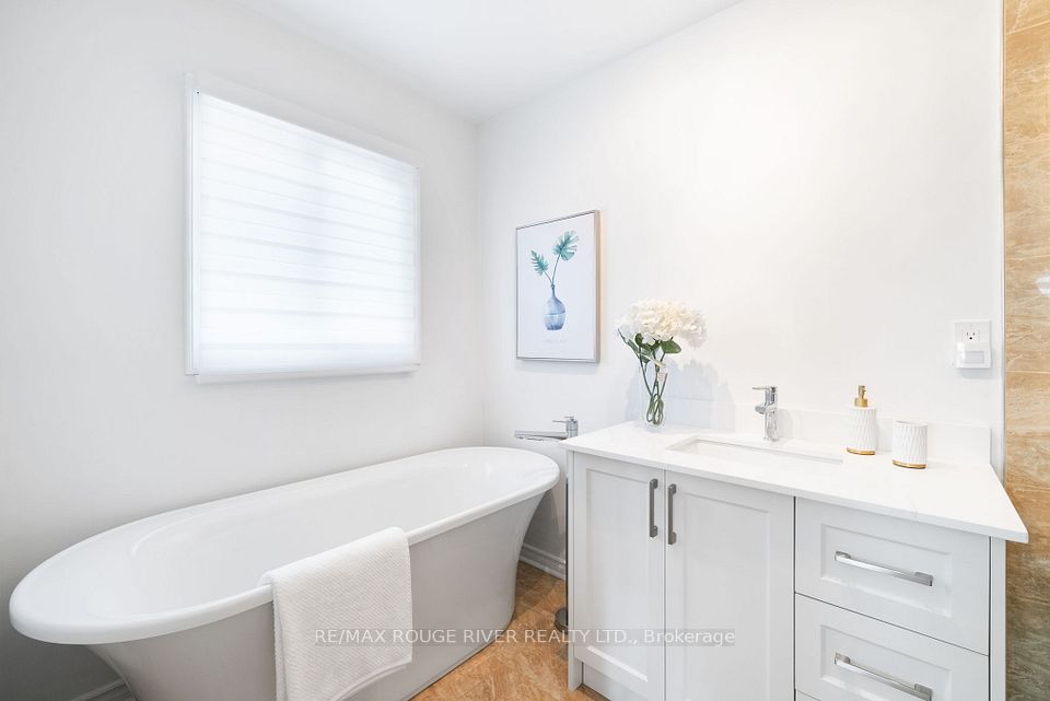 759 Aspen Road - Principal Bedroom Ensuite