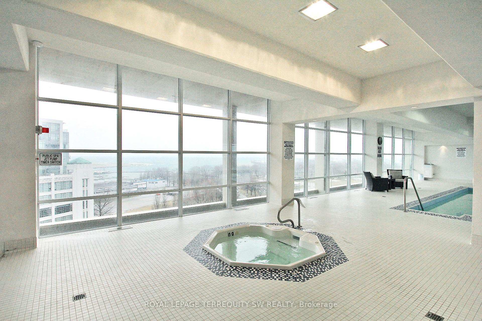 3 Bedrooms Condo at 628 Fleet, Toronto For sale
